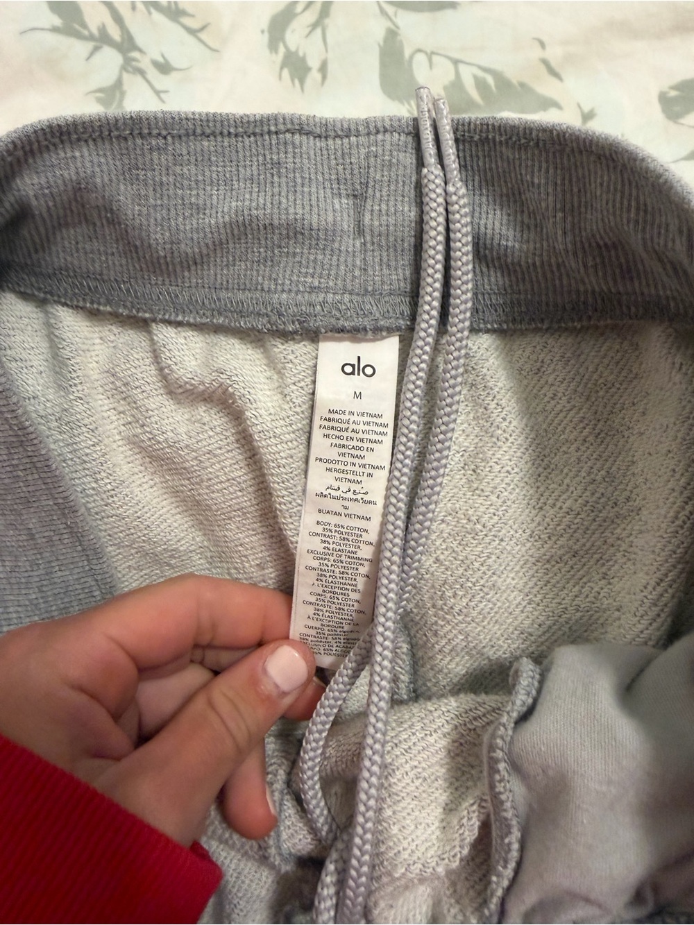 Alo Women’s Sweat Shorts - Picture 2 of 3